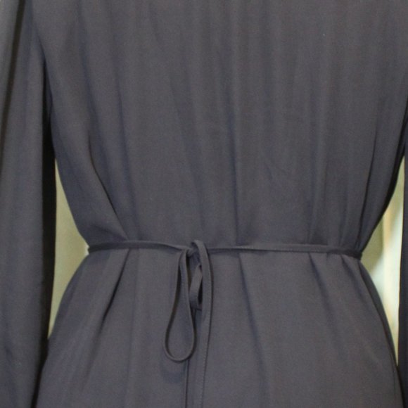 Flattering Black Baby Doll Dress - Picture 8 of 14